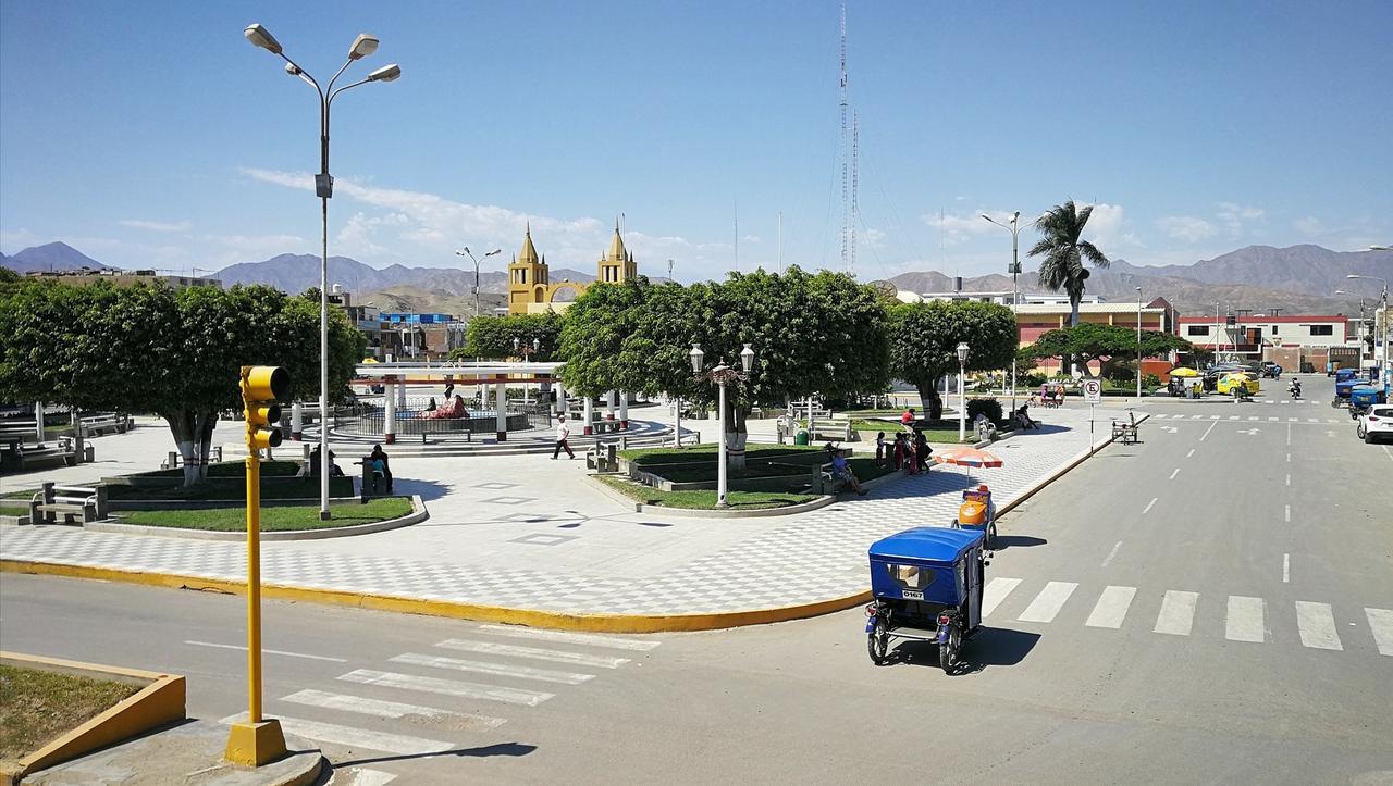 Hospedaje De Los Reyes Уармей Экстерьер фото